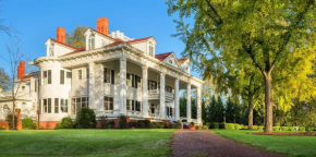 The Twelve Oaks Bed & Breakfast